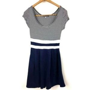 Flashing Lights Dress Size Small Navy White Stripe